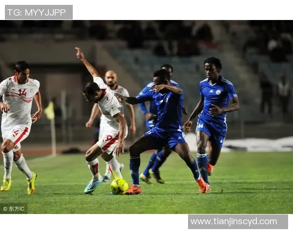 阿尔梅勒城与前进之鹰的精彩对决回顾与分析