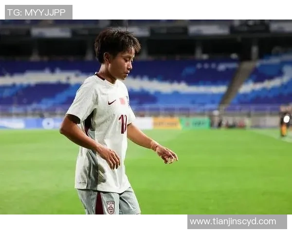 没她中国女足又要惨败?24岁红星传射+送空门遭队友吐饼!中选MVP